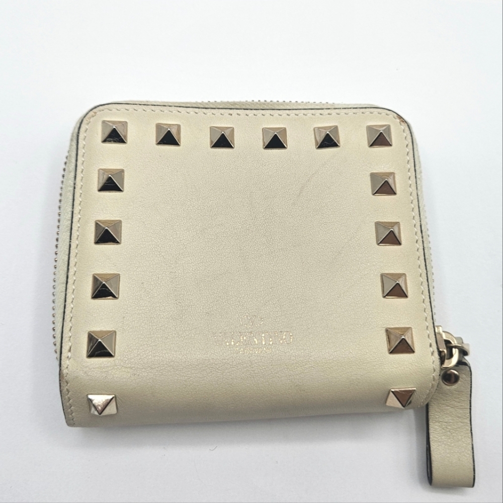 Valentino Garavani Ivory Leather Rockstud Snap Bifold Wallet W Zip Around Zipper